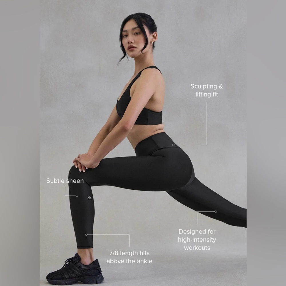 BN! Alo 7/8 High-Waist Airlift Legging
Brand new, without tag.